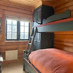 Mountain Escape With Modern Amenities Daire