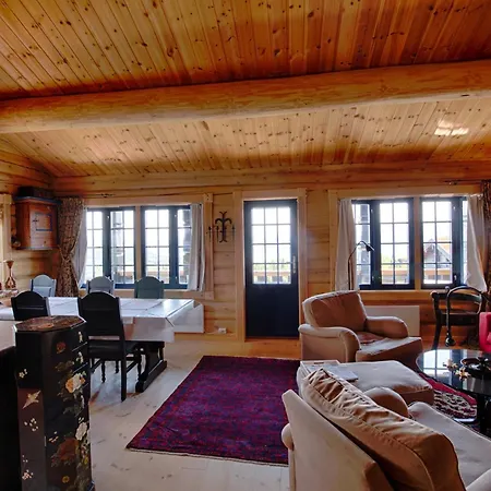 Mountain Escape With Modern Amenities Lägenhet