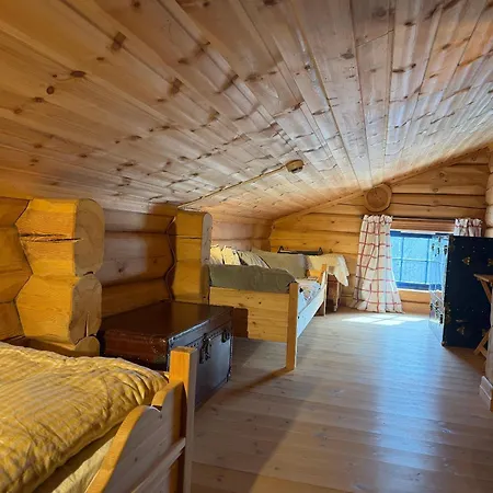 Mountain Escape With Modern Amenities Апартаменты
