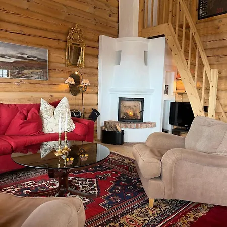 Mountain Escape With Modern Amenities Апартаменты *